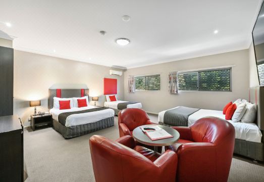 Platinum International Hotel Overview