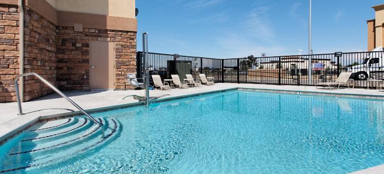 智选假日套房酒店弗雷斯诺西北，赫恩登(Holiday Inn Express & Suites Fresno Northwest-Herndon)图片