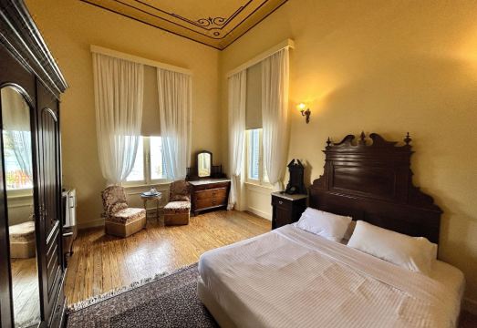 The Loriet Hotel Overview