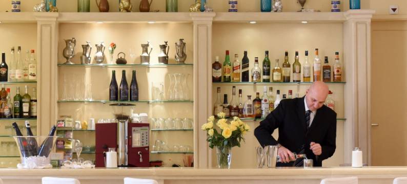 雷上尉高尔夫酒店(Golf Hotel René Capt)图片