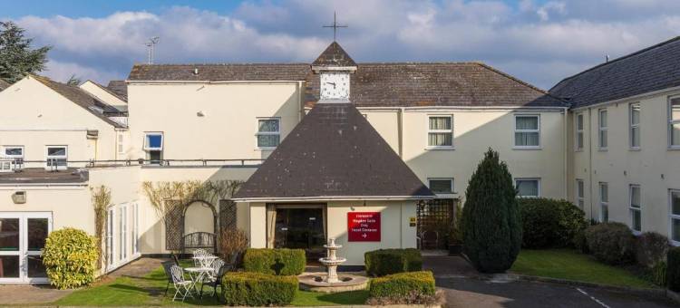 查尔顿汉姆温德姆华美达酒店(Ramada by Wyndham Cheltenham)图片