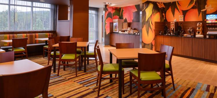 Fairfield Inn & Suites Plymouth White Mountains图片