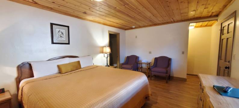 克恩维尔旅馆(Kernville Inn)图片