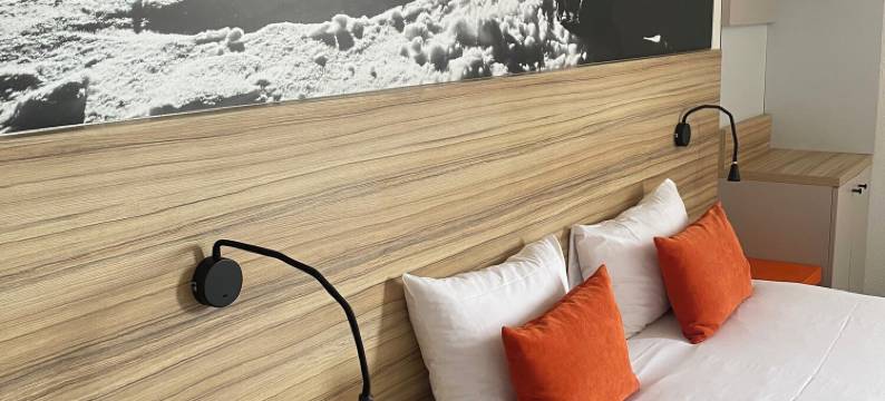 阿卡洛奇里昂欧洲博览会竞技场体育场(AKA Lodge Lyon Eurexpo Arena Stadium)图片