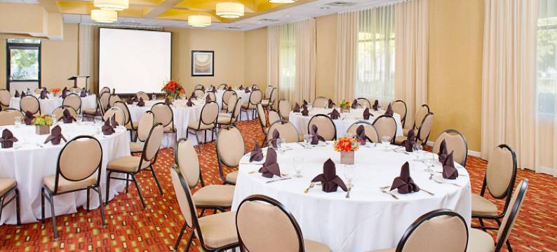 萨克拉门托市中心万怡酒店(Courtyard Sacramento Midtown)图片