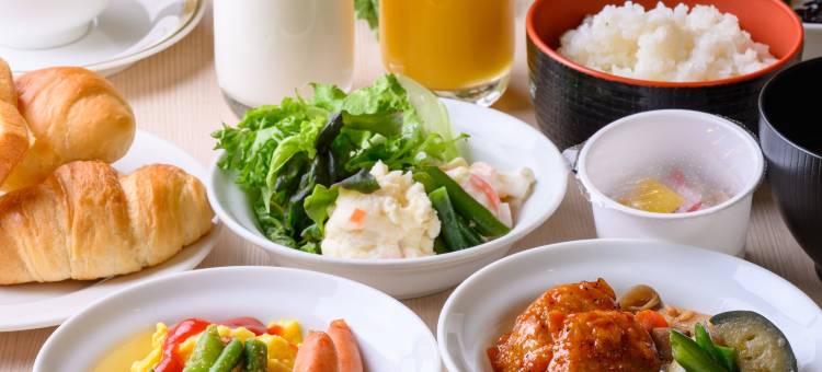 名和广场酒店(Nawa Plaza Hotel)图片