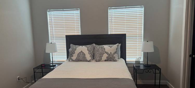 维多利亚配有WiFi和空调的两卧室公寓(2-bedroom apartment in lovely Victoria with WiFi, AC)图片