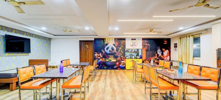 Fabhotel R3 Atmos 酒店(Fabhotel R3 Atmos)图片