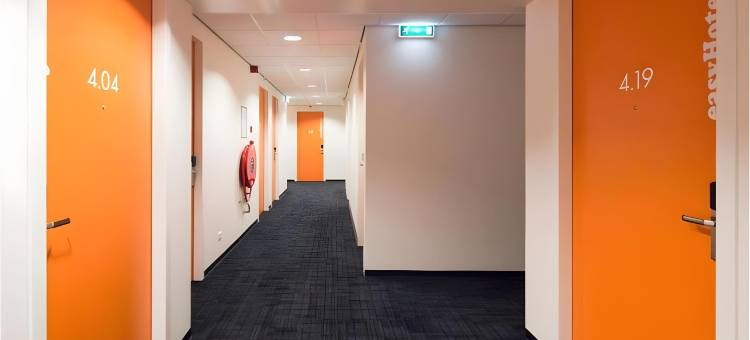 阿姆斯特丹市中心南轻松酒店(easyHotel Amsterdam City Centre South)图片