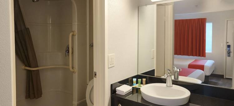 6号汽车旅馆明尼阿波里斯市北 - 罗斯维尔店(Motel 6 Roseville, MN - Minneapolis North)图片