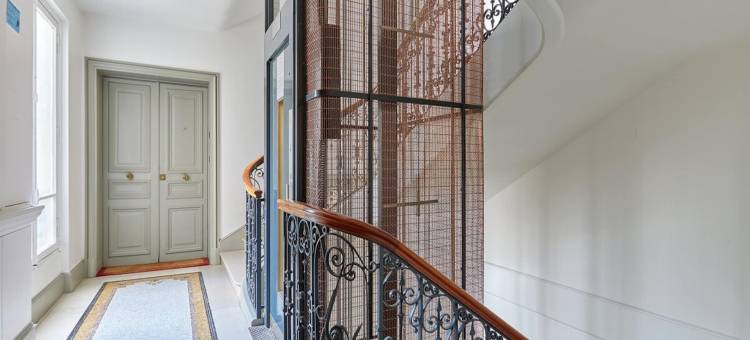 Sublime Apartment Montaigne/Arc de Triomphe图片
