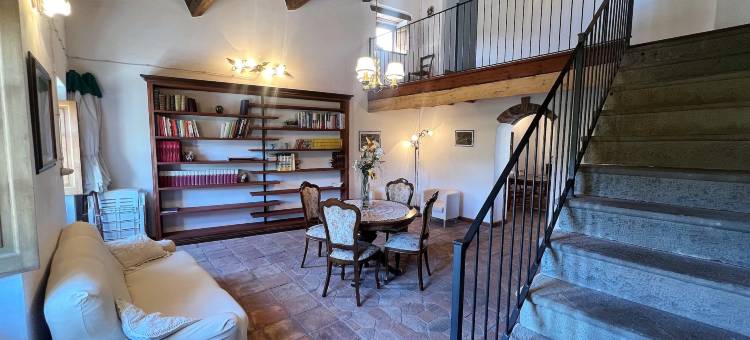 Relaxing Tuscan Home with WiFi图片