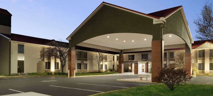 希尔顿斯帕克沃尔多夫(Spark by Hilton Waldorf)图片