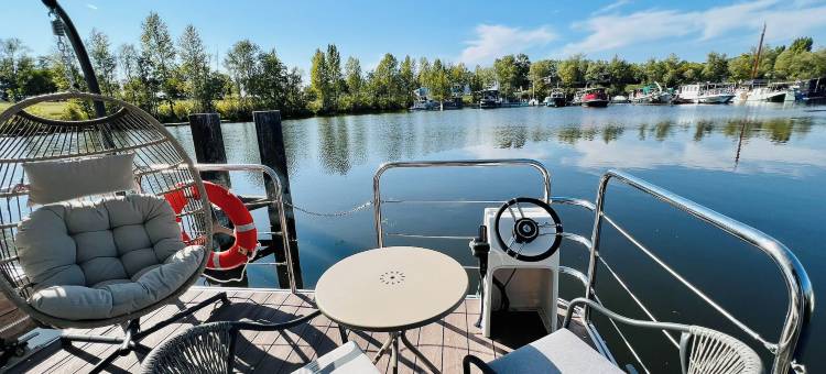 皇家驿站韦尔讷伊叙尔塞纳(L'Escale Royale Verneuil-sur-Seine)图片