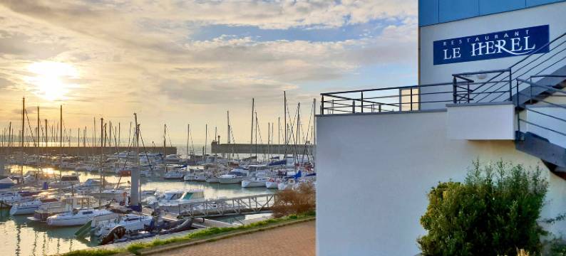 宜必思格朗维尔普莱桑斯港酒店(Ibis Granville Port de Plaisance)图片