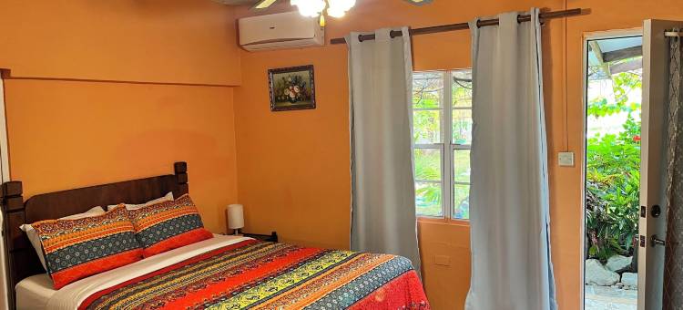 爱伦湾别墅酒店(Ellen Bay Cottages)图片