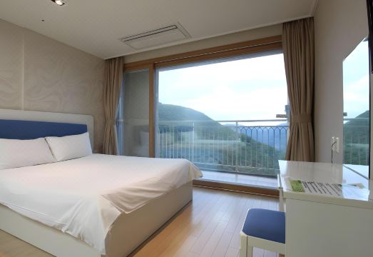 High Castle Resort Hotel Overview