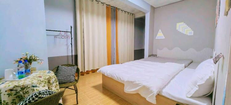 乐自在美久时光民宿(新圩路7号分店)图片