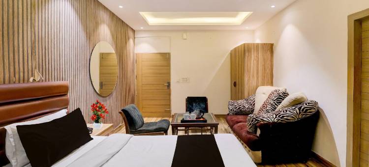 Super Townhouse Mohali Bus Terminal Formerly Hotel Hm Crystal图片