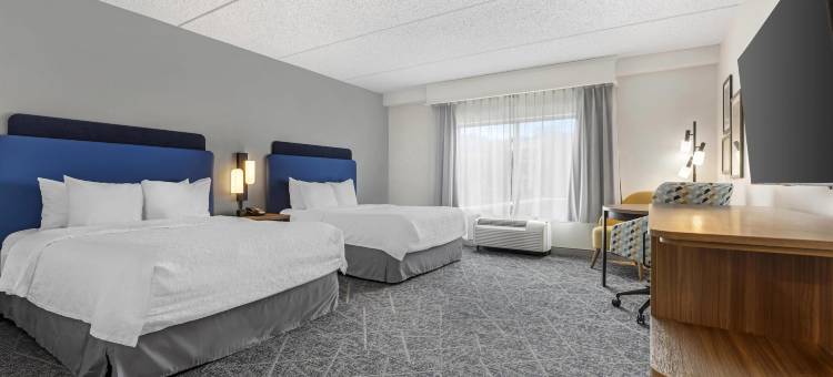 匹兹堡-梅多兰兹希尔顿欢朋酒店(Hampton Inn & Suites Pittsburgh-Meadow Lands)图片