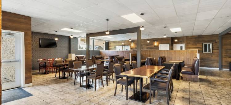 西尔万湖戴斯酒店(Days Inn by Wyndham Sylvan Lake)图片
