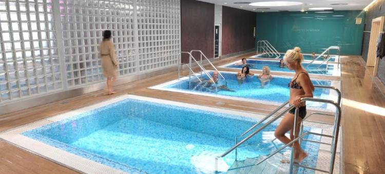 宜必思尚品内登斯维特姆公园酒店(Ibis Styles Saint-Julien-en-Genevois Vitam)图片