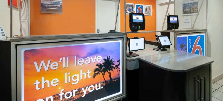 洛杉矶6号汽车旅馆 - 阿卡迪亚/帕萨迪纳(Motel 6 Arcadia, CA - Los Angeles - Pasadena Area)图片