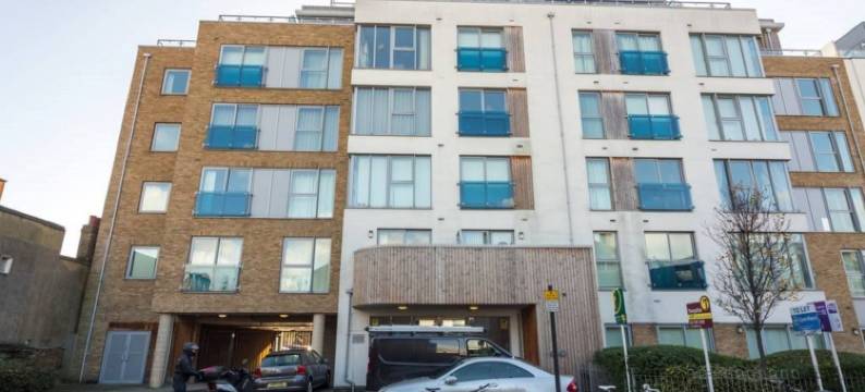 现代格伦索恩路公寓酒店 - ZIL(Modern Glenthorne Road Apartment - Zil)图片