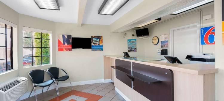 默塞德北6号汽车旅馆(Motel 6 Merced, CA - North)图片