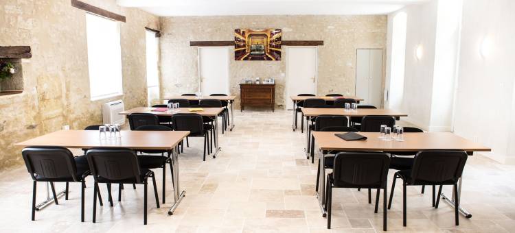 拉罗奇派洛津城堡酒店(Château Laroche Ploquin, The Originals Relais)图片
