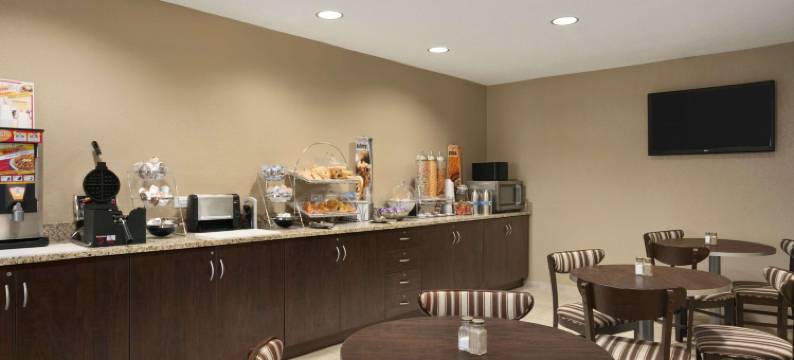 矿泉井城-帕克斯堡麦客达套房酒店(Microtel Inn & Suites by Wyndham Mineral Wells/Parkersburg)图片