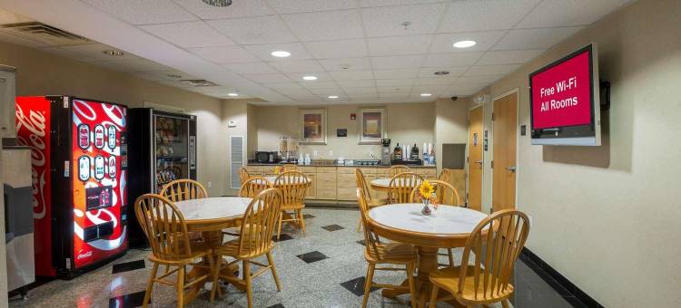 费城红顶套房酒店-贝尔马尔(Red Roof Inn & Suites Philadelphia - Bellmawr)图片
