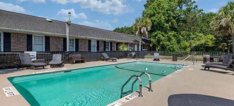 大学郊区开放式客房(Suburban Studios at the University)图片