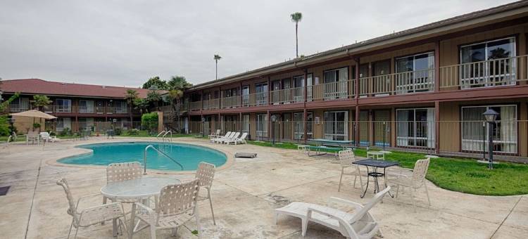 温德姆华美达酒店 莫德斯托优胜美地地区(Ramada by Wyndham Modesto Yosemite Area)图片