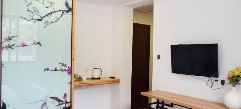 叫我大阳吧特色民宿(丰家山路分店)图片