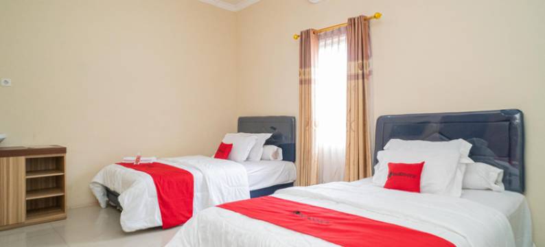 OYO1692阿克巴3号别墅(RedDoorz at Villa Akbar 3)图片