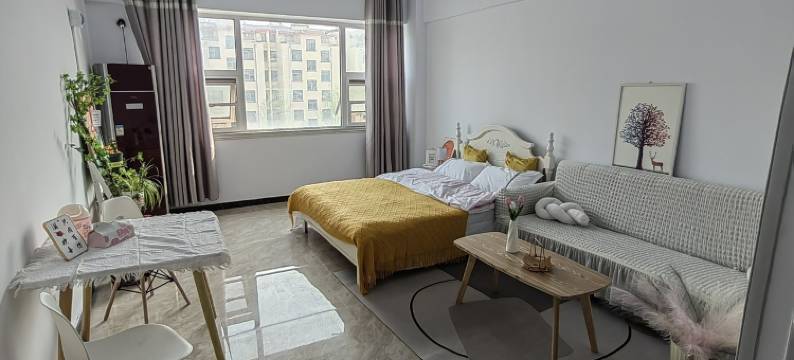 暖居栈公寓(商业街分店)图片