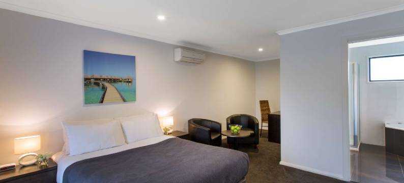 克罗尼尔乡村贝斯特韦斯特汽车旅馆(Best Western Colonial Village Motel)图片