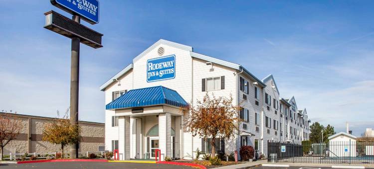 南帕罗德威套房旅馆(Rodeway Inn & Suites)图片