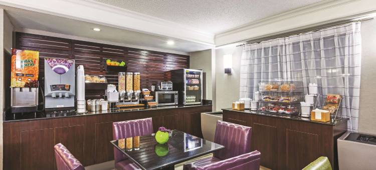 米德兰拉昆塔温德姆酒店(La Quinta Inn by Wyndham Midland)图片