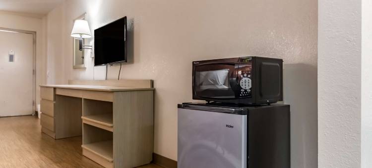 西南拉雷卡瑞6号汽车旅馆(Motel 6 Raleigh, NC Cary)图片