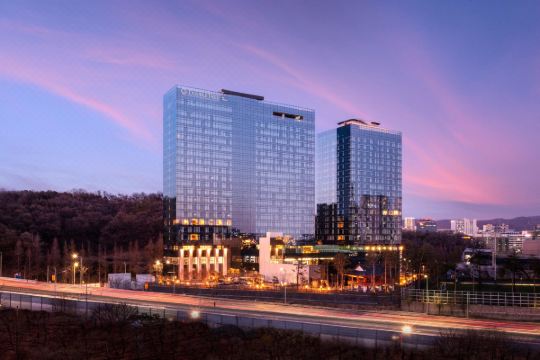 首尔城南希尔顿逸林酒店及公寓(doubletree by hilton seoul pangyo