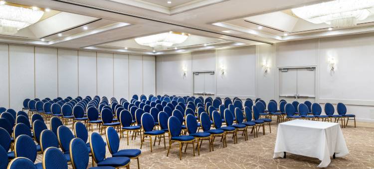 洛杉矶港皇冠假日酒店(Crowne Plaza Los Angeles Harbor Hotel)图片