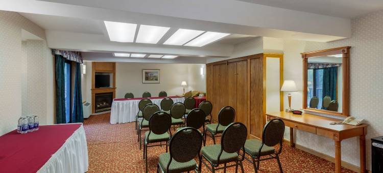 奥托拿比贝斯特韦斯特优质酒店(Best Western Plus Otonabee Inn)图片