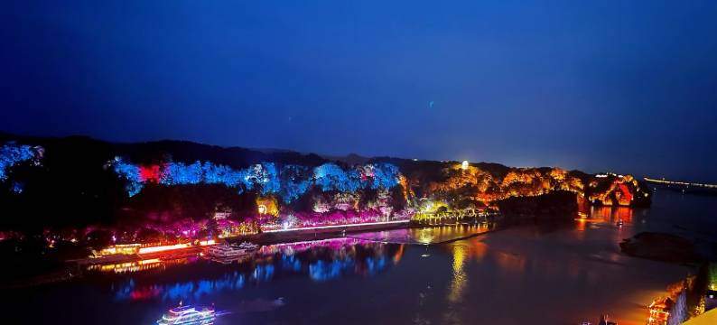 捌玥里民宿(乐山上中顺特色街区店)图片