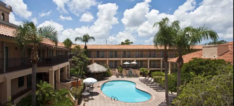 坦帕红屋顶普拉斯套房酒店(Red Roof PLUS+ & Suites Tampa)图片