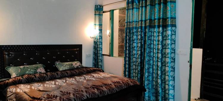 月亮咖啡馆和住宿酒店(Moon Hotel Tungnath)图片