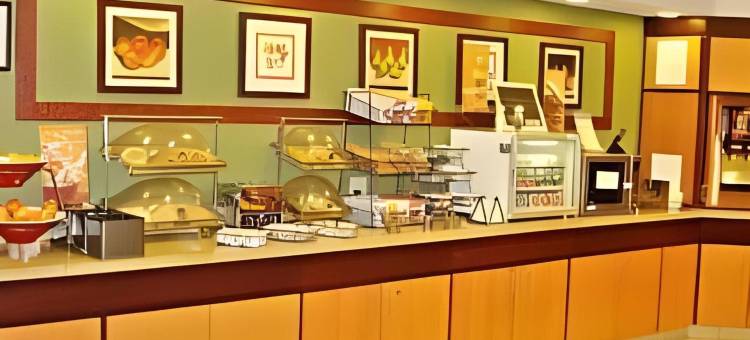 门多西诺县尤凯亚万枫酒店(Fairfield Inn & Suites Ukiah Mendocino County)图片