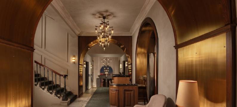 Adahan DeCamondo Pera, Autograph Collection图片