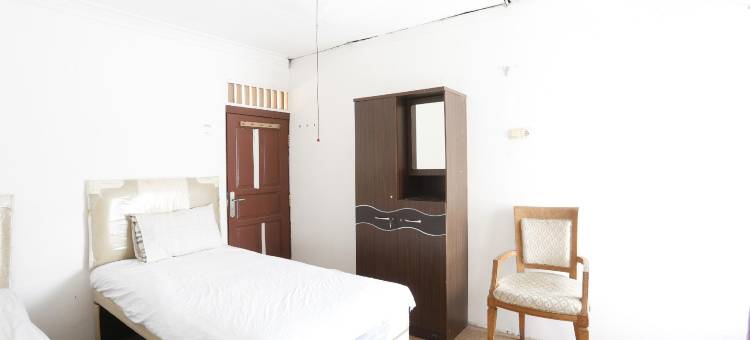 O酒店布德斯里旅馆(Hotel O Penginapan Budhe Sri)图片